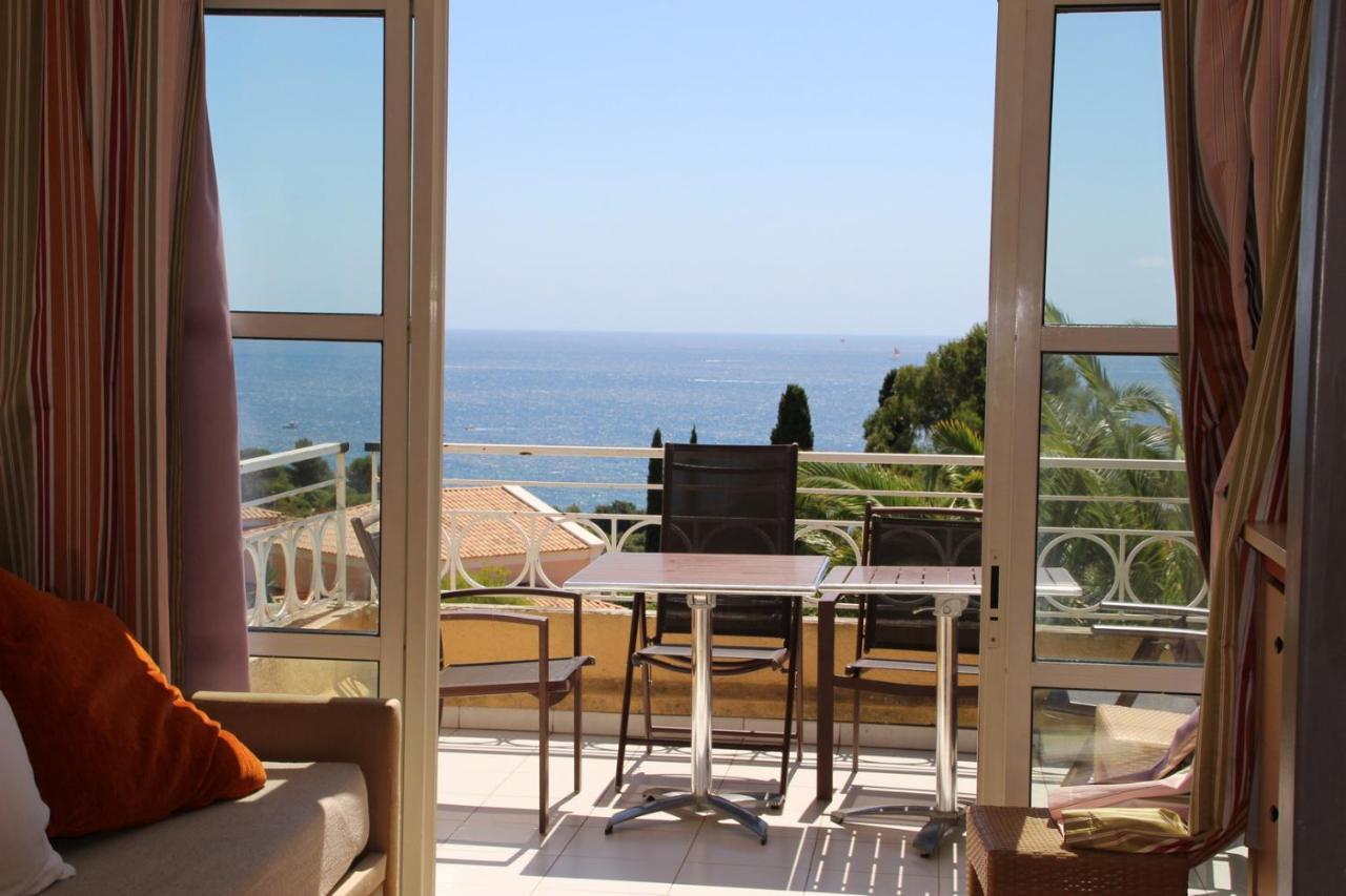Superbe Appartement Avec Vue Mer Et Piscine Saint-Raphaël Kültér fotó