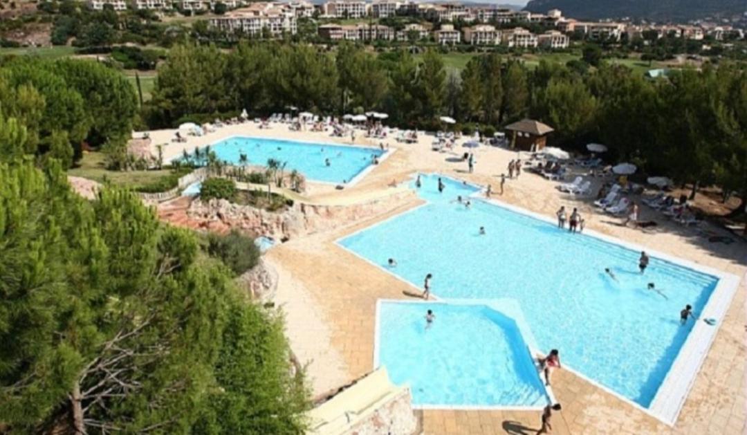Superbe Appartement Avec Vue Mer Et Piscine Saint-Raphaël Kültér fotó